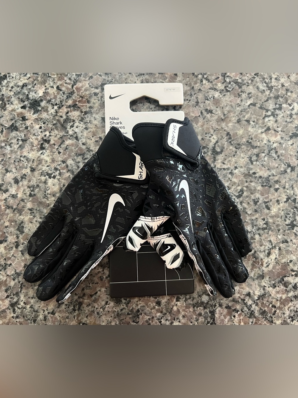 Nike Youth Shark Football Gloves - Medium